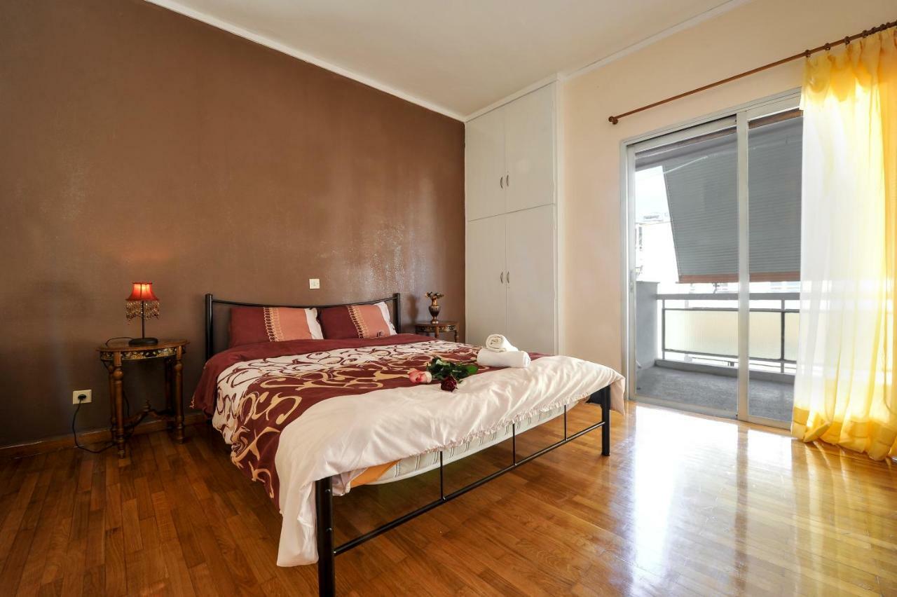 Apartment Near Stavros Niarchos Park & Acropolis Atene Esterno foto
